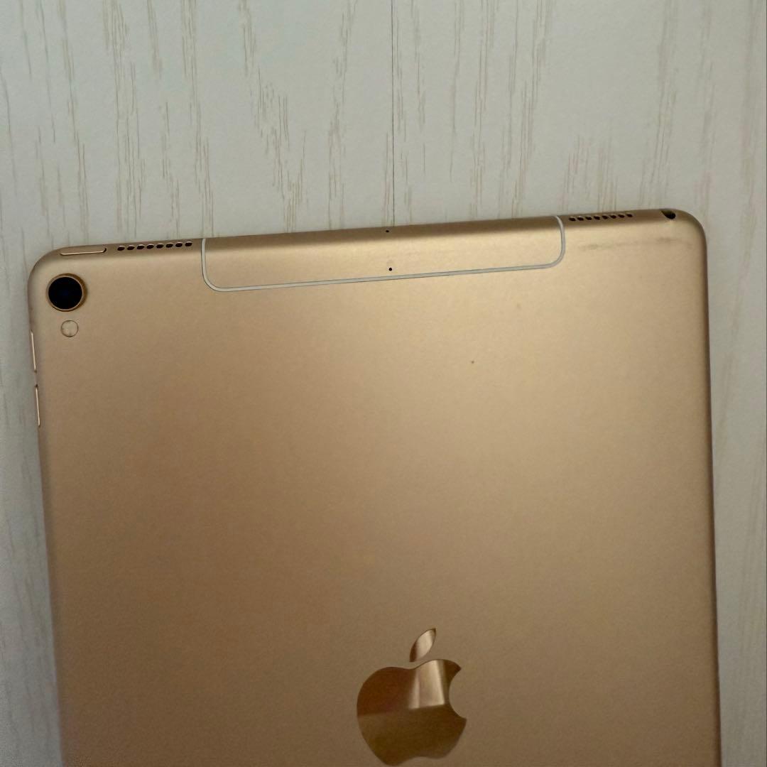 Apple iPad Pro 10.5インチ ゴールドモデル