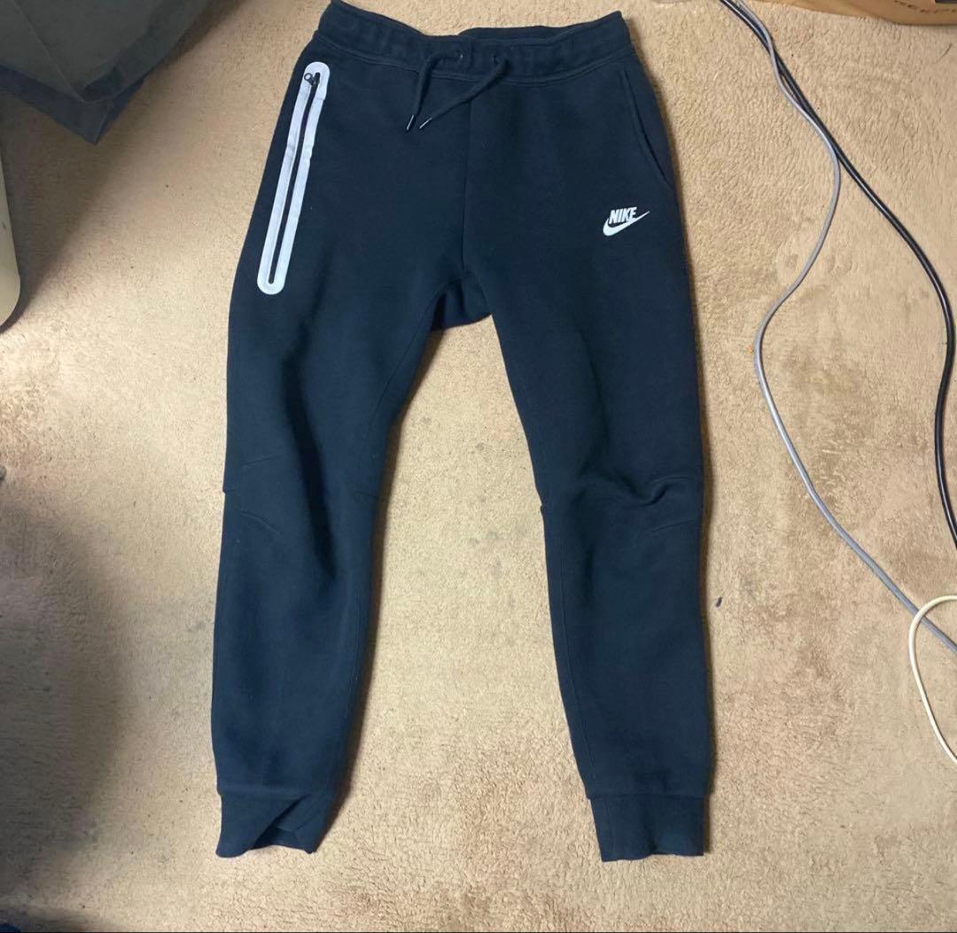 。*様 【Tee Shyne着用】NIKEテックフリース