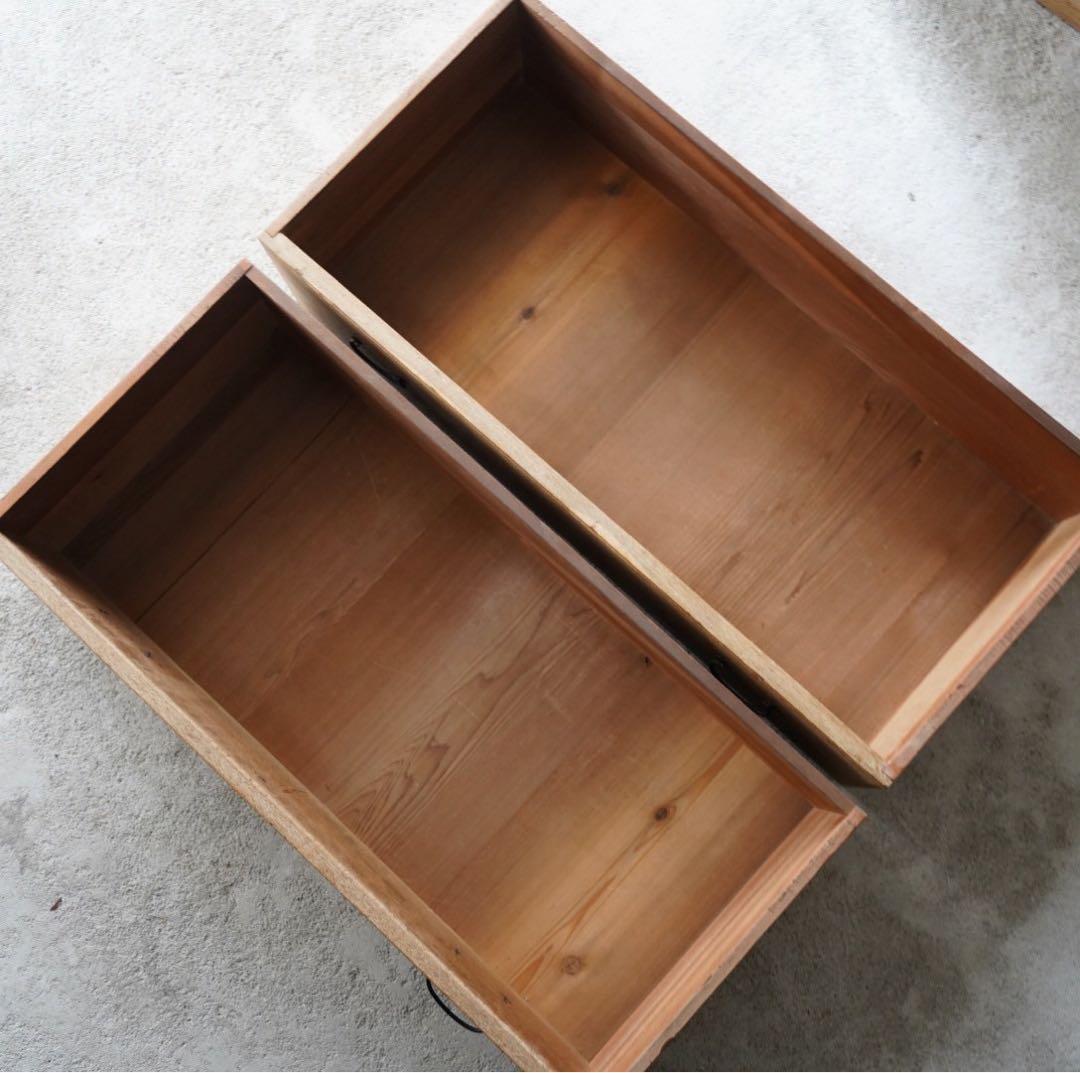 8杯の引き出しチェスト