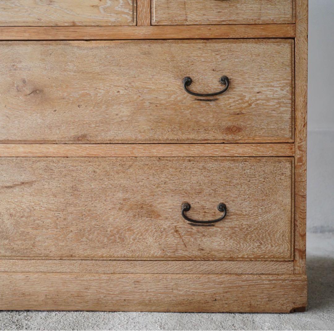 8杯の引き出しチェスト