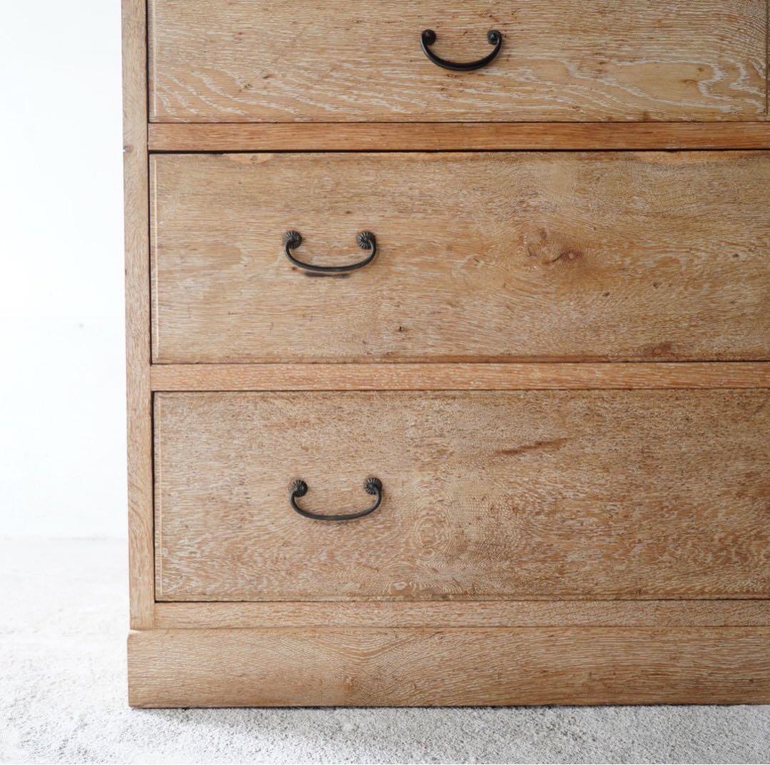 8杯の引き出しチェスト