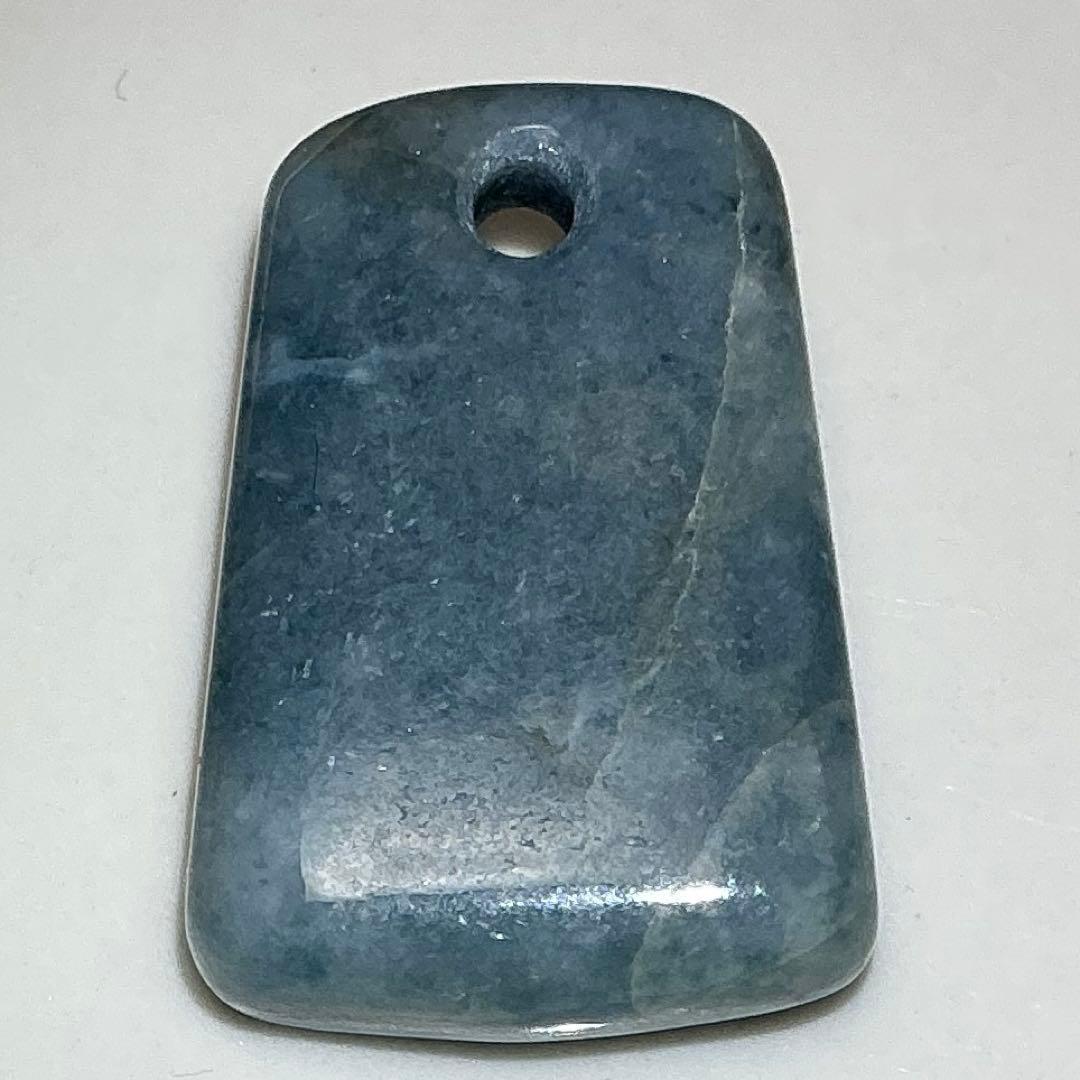 コン沢翡翠　銅鐸型ネックレストップ