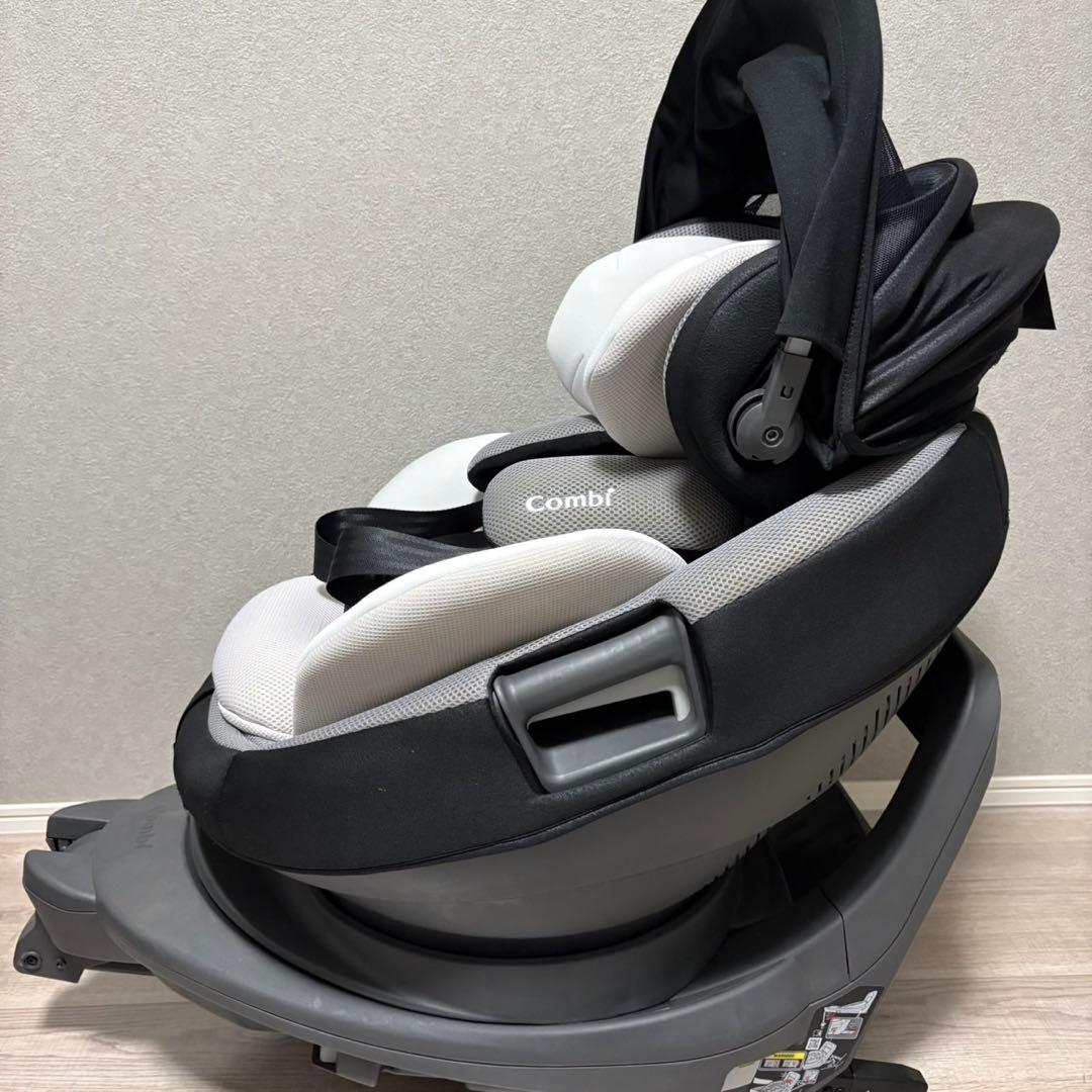 【美品】Combi コンビ THE S ISOFIX ZA-670 ブラック