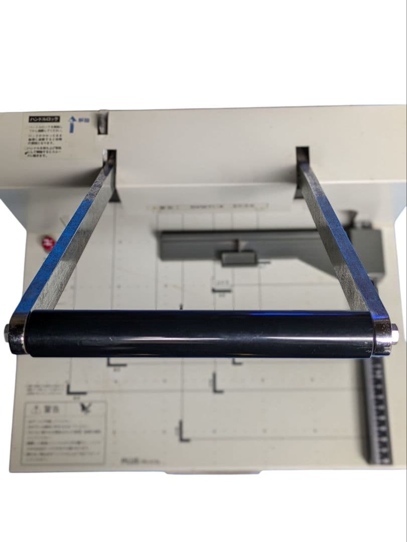 PLUS 26-106 手動裁断機 PK-513L