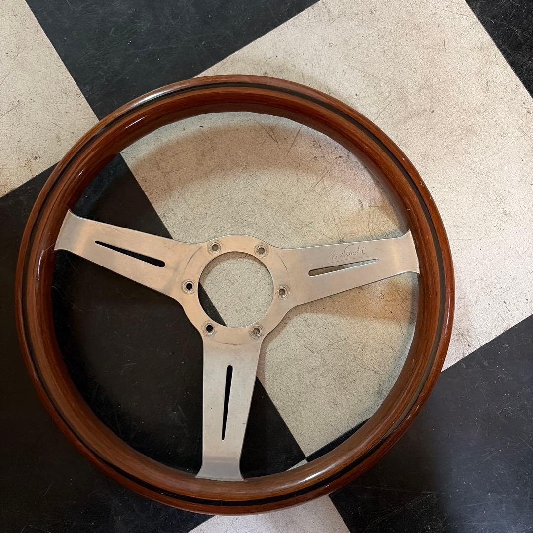 ナルディ　ウッドハンドル 32