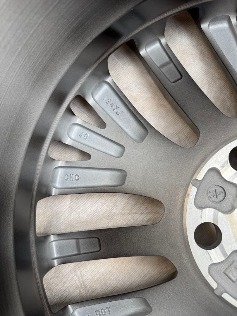 新品】アルファード40系エグゼクティブMOP 純正ホイール　センターキャップ付き