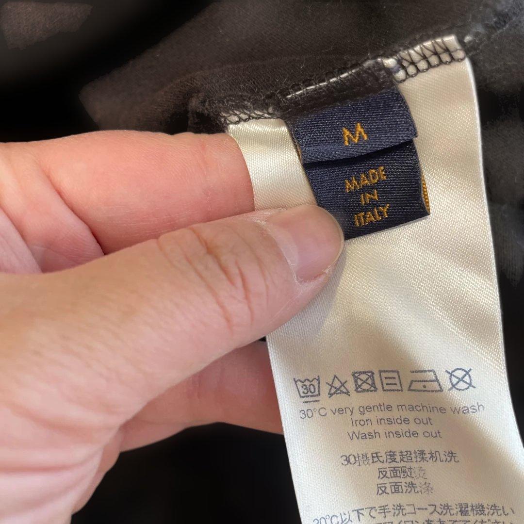 ブラックタートルネックトレーナー