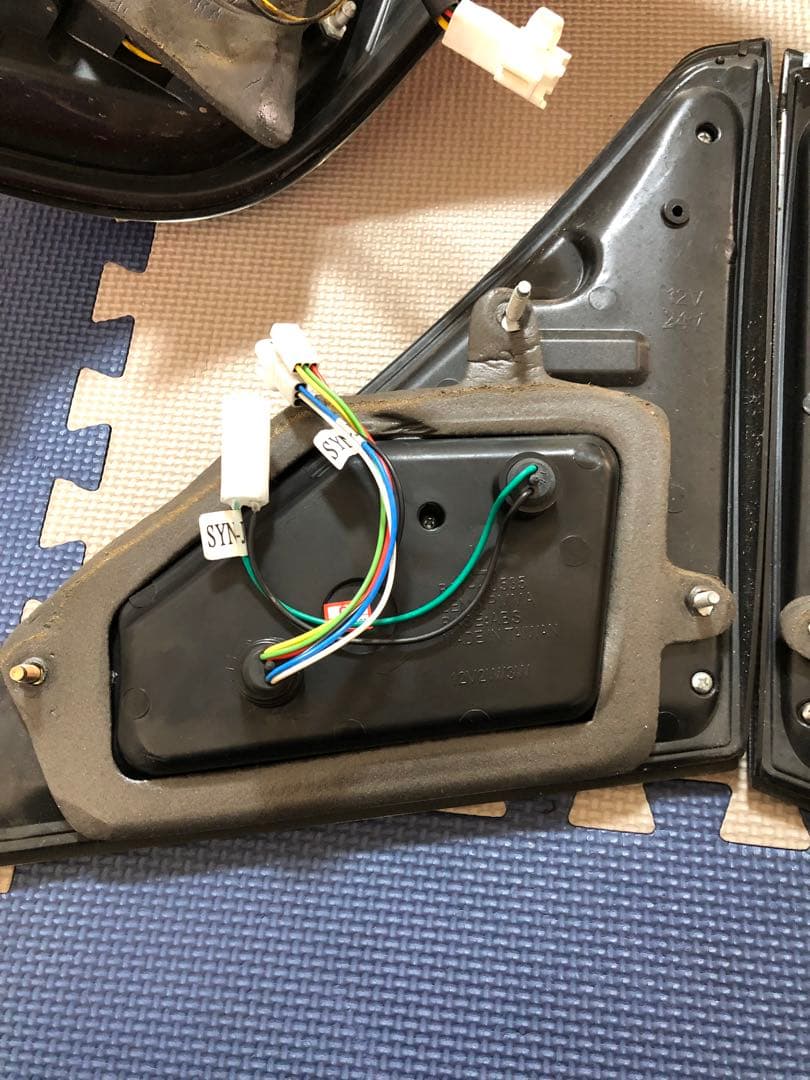 20アルファードクリスタルアイインナーレッド