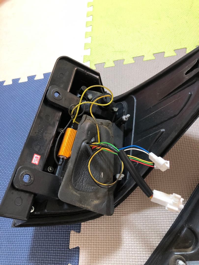 20アルファードクリスタルアイインナーレッド