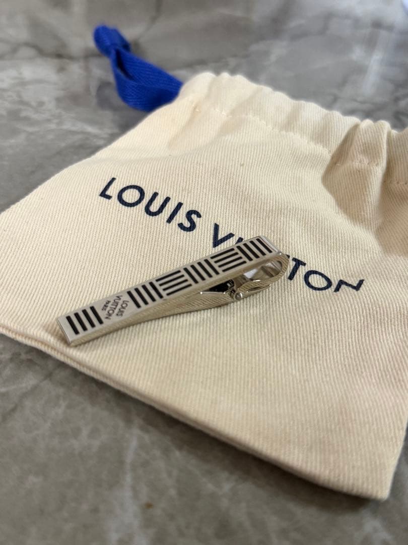 Louis Vuitton ネクタイピン シルバー 保存袋付き