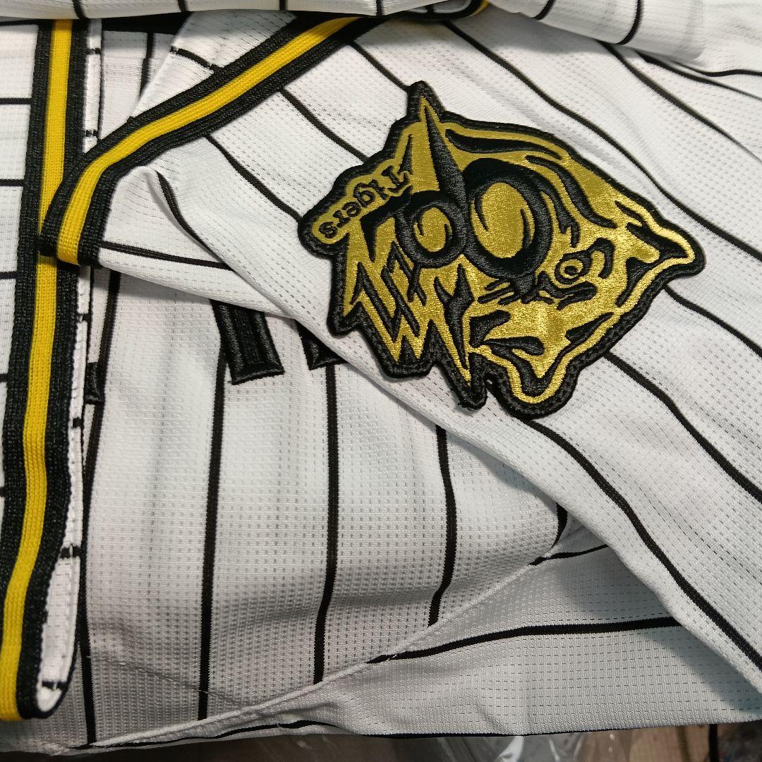 値下げ【レア】阪神タイガース　藤川監督　直筆サイン　ユニフォーム　90周年
