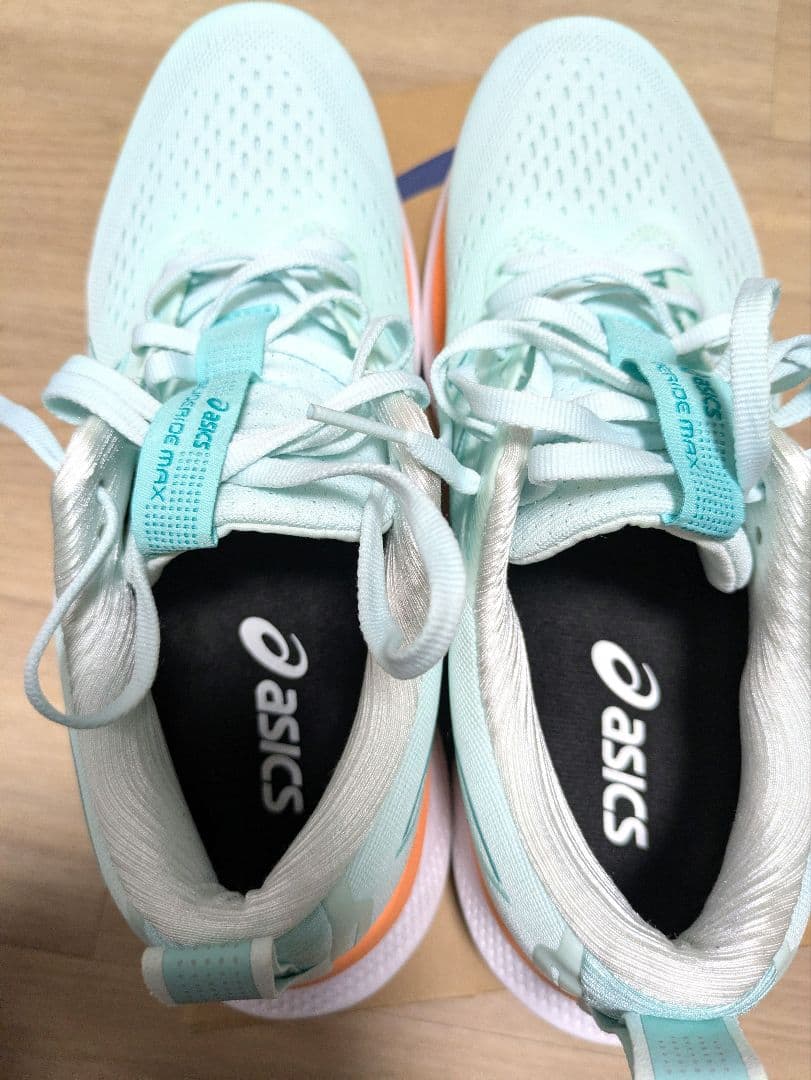 ASICS ランニングシューズ グライドライド マックス　25.5 cm　箱あり