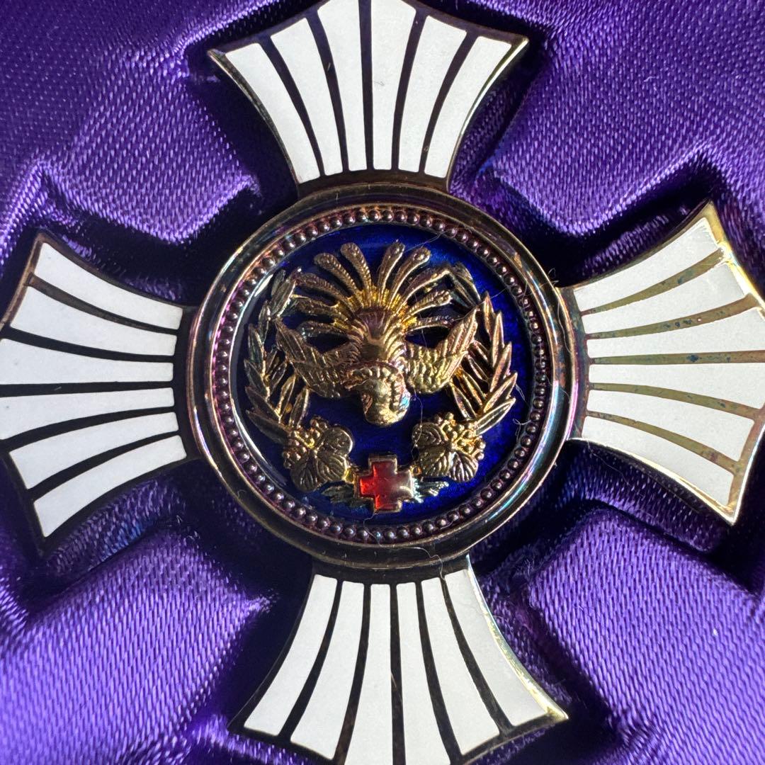 日本赤十字社　金色有功章　2点　他2点