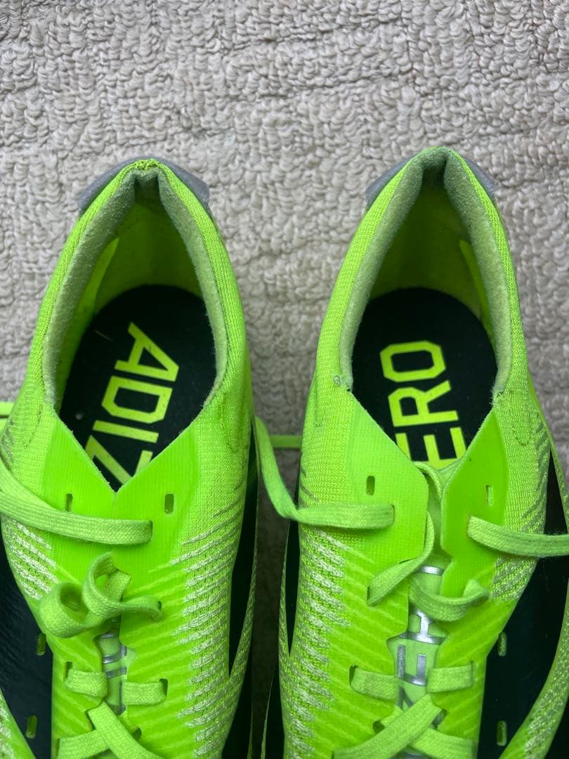 陸上スパイク　アディゼロ　フィネス　27.5