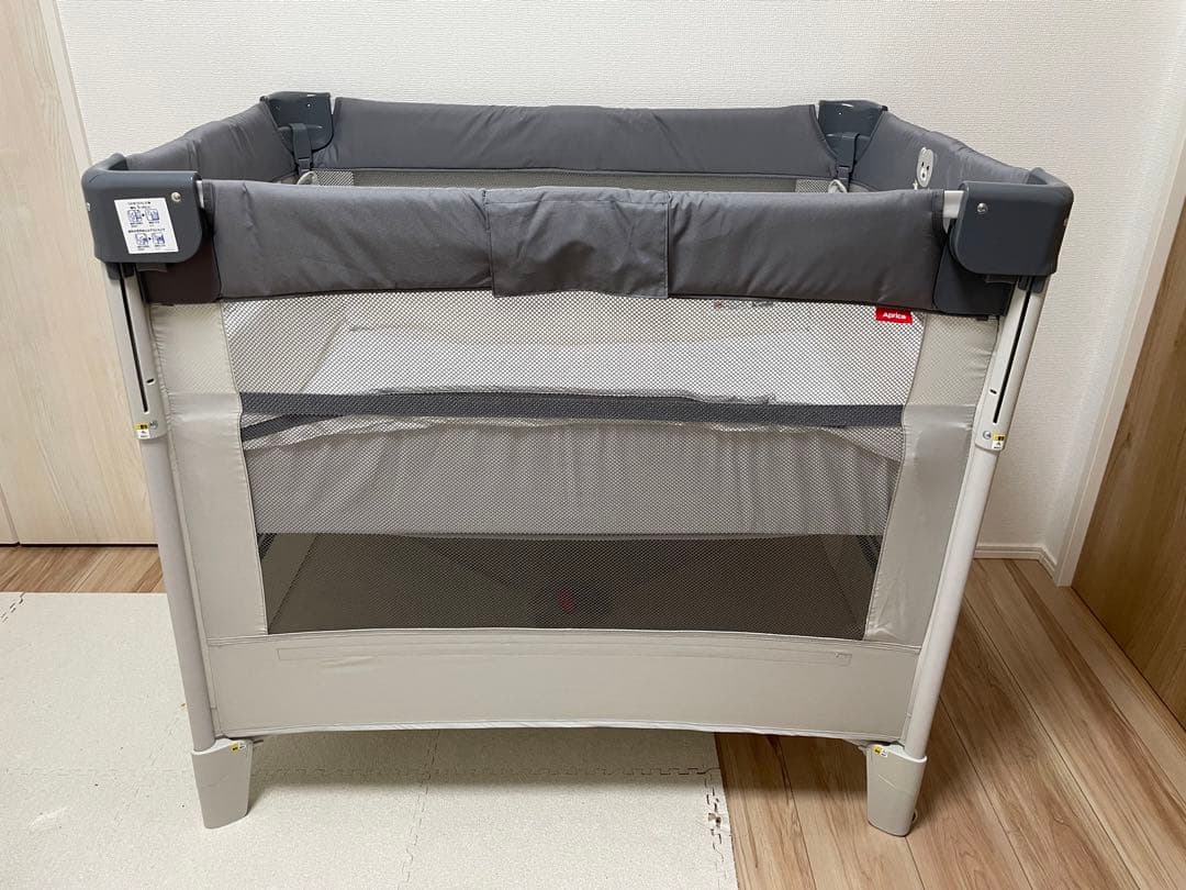 折りたたみベビーベッド グレー ココネルエアー
