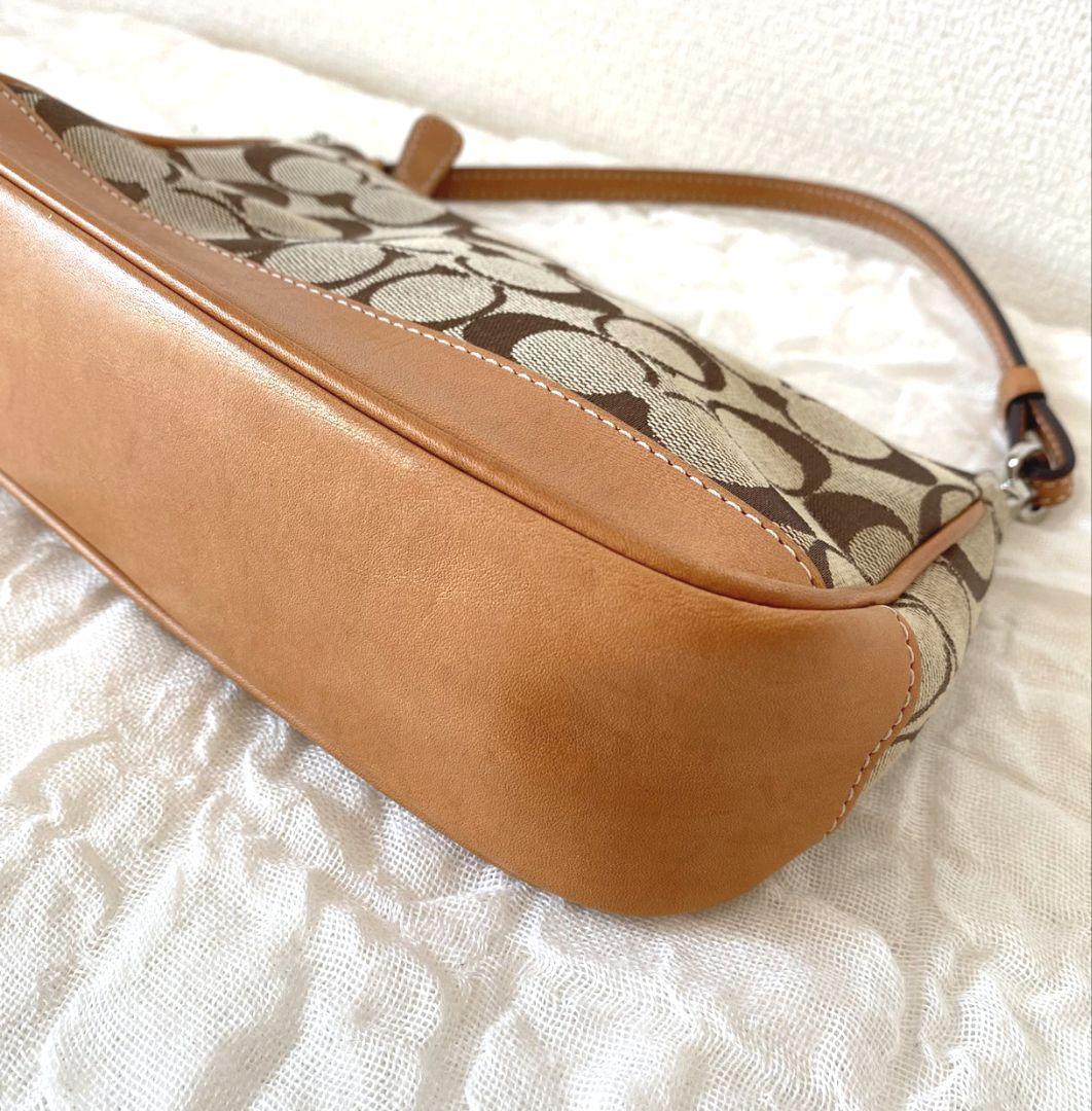コーチCOACH ショルダーバッグ キャンパスアクセサリーポーチ シグネチャー