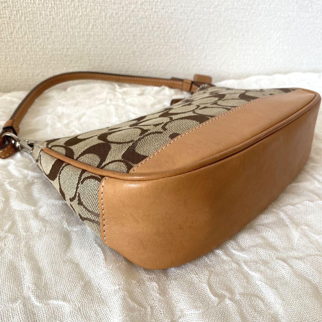 コーチCOACH ショルダーバッグ キャンパスアクセサリーポーチ シグネチャー