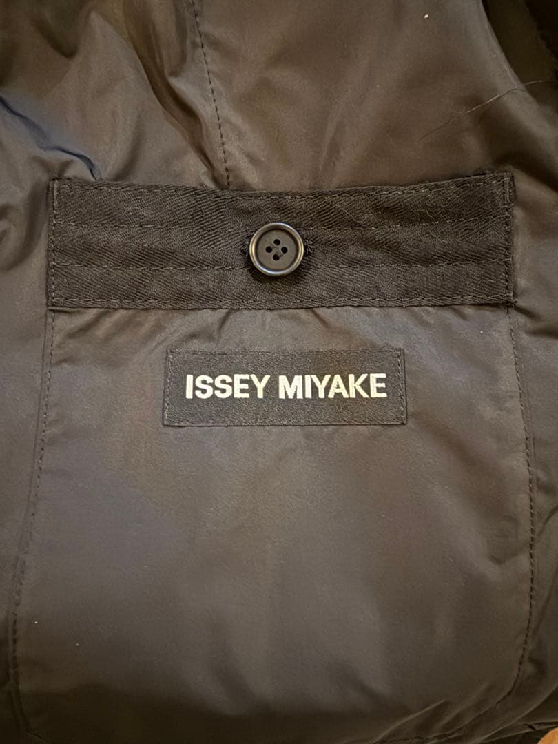 ISSEY MIYAKE ナイロンジャケット 日本製 ブラック サイズ4