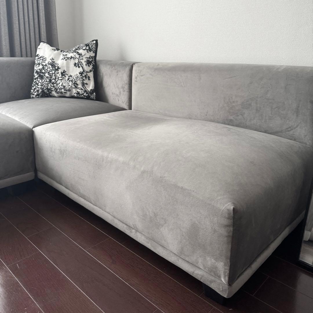 【お値下げ中！】Celina 2人掛けソファ