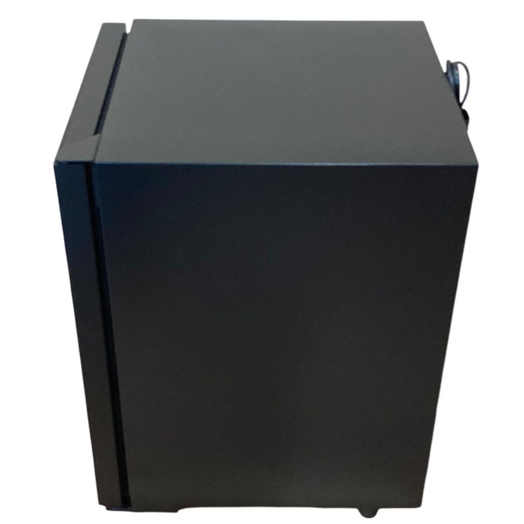 アイリスオーヤマ　ワインセラー　16本用　IWC-C161A-B 2024年製