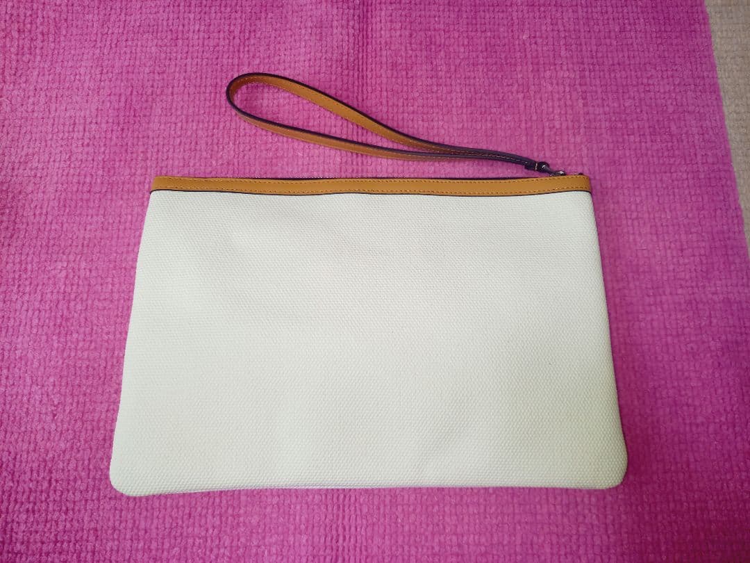 12/16迄sale開催☆MARNI ロゴ入り クラッチバッグ