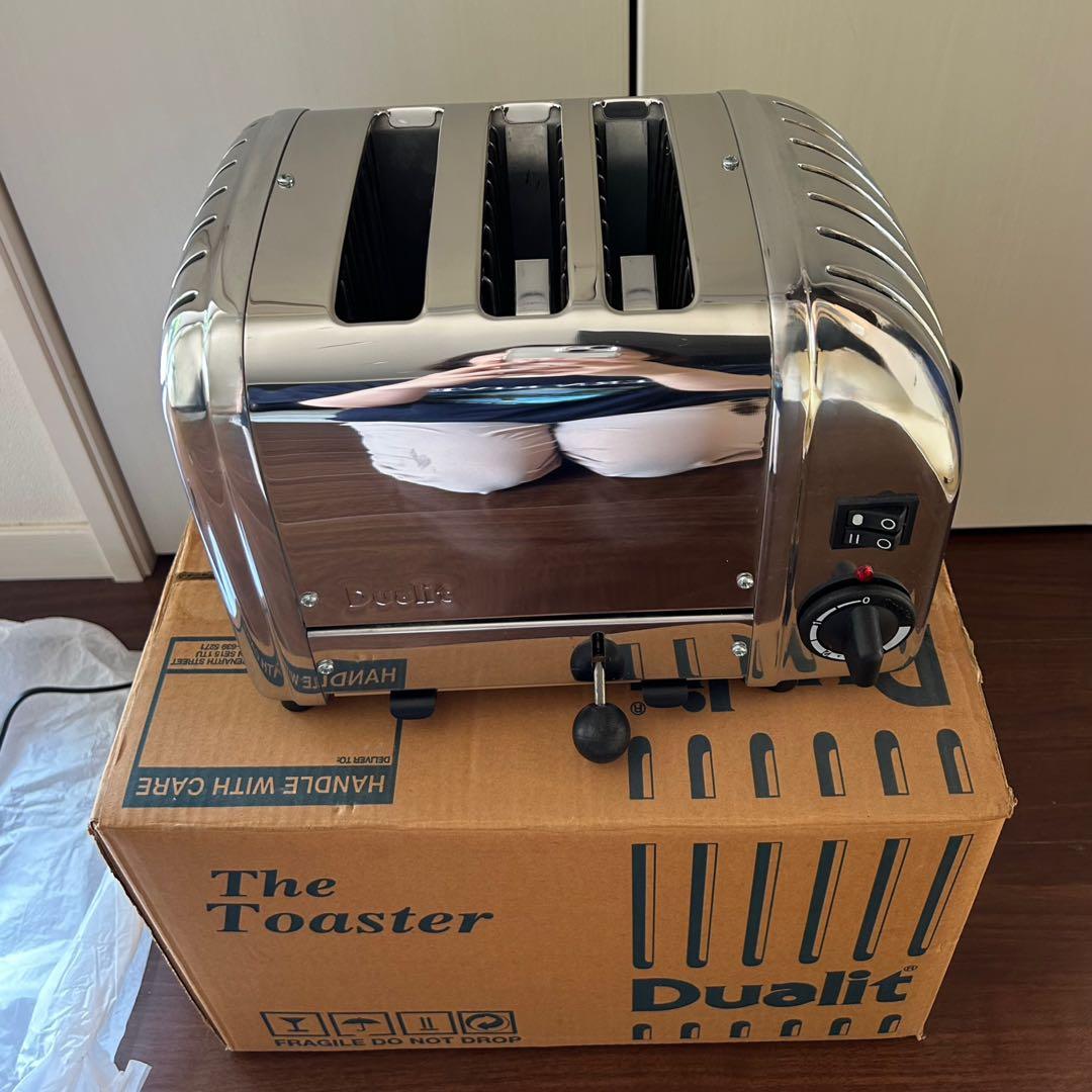備*派様 Dualit The Toaster 3スロットトースター