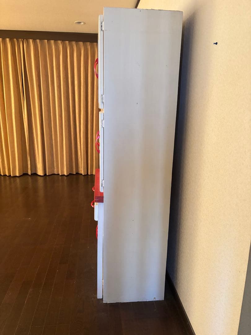 アンティーク食器棚