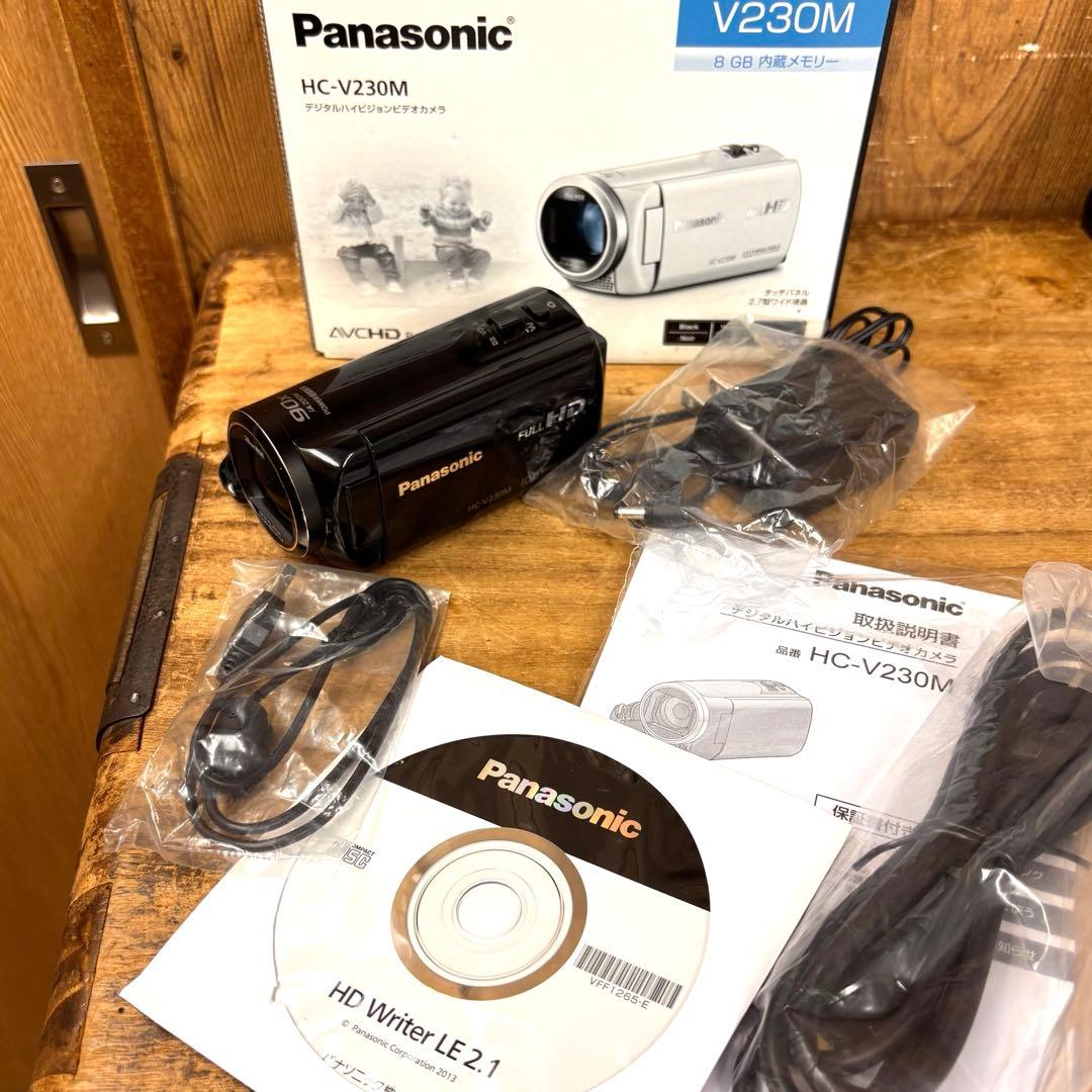 美品❗️Panasonic HC-V230M デジタルハイビジョンビデオカメラ