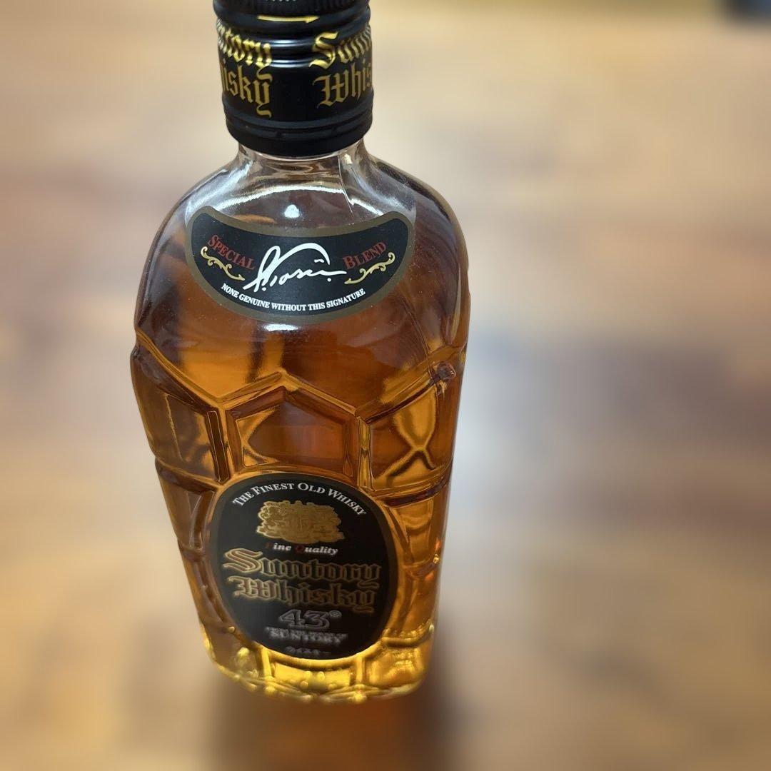 サントリー　黒角　700ml 43%