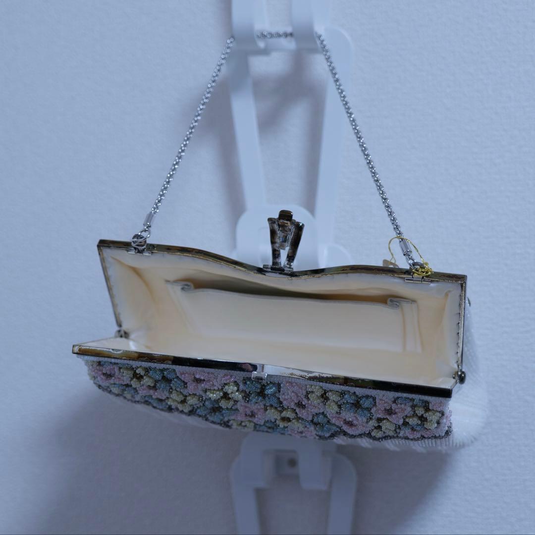 【未使用】ホワイト/パーティーバッグ/ビーズ装飾/フラワーモチーフ/結婚式