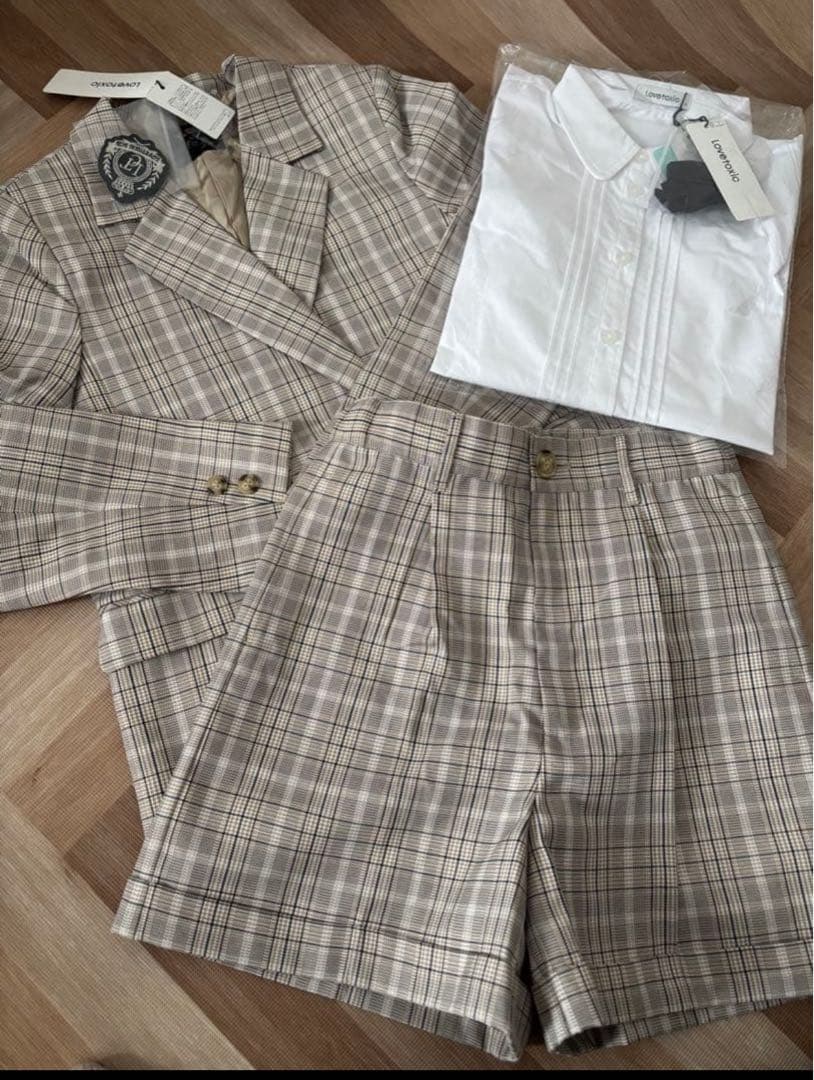 新品！160ラブトキシック　ジャケット　ショートパンツ　セットアップ　シャツ