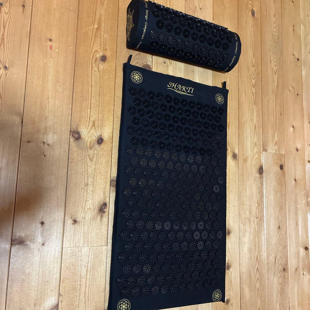 SHAKTI エクササイズマットとローラーセット