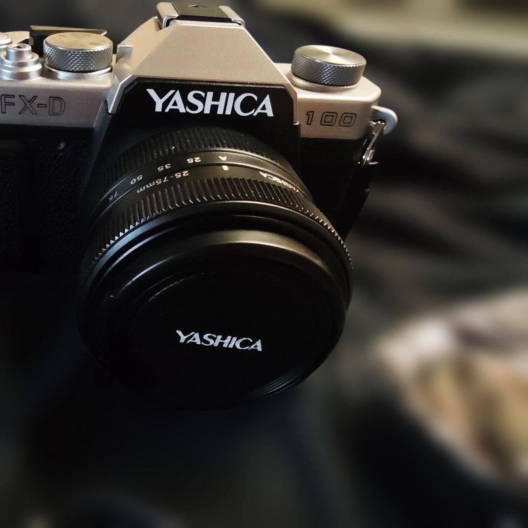 YASHICA FX-D100 一眼レフカメラ