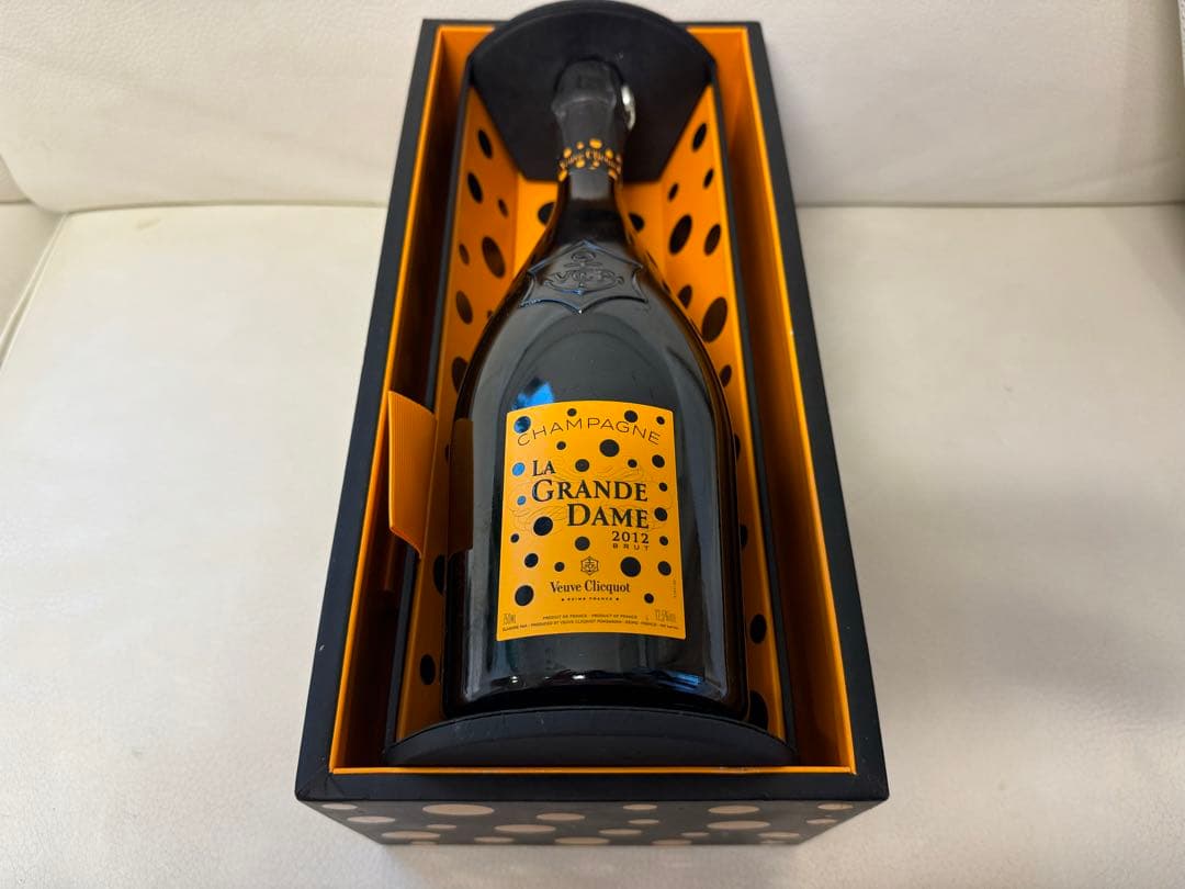 草間彌生　Veuve Clicquot La Grande Dame 2012