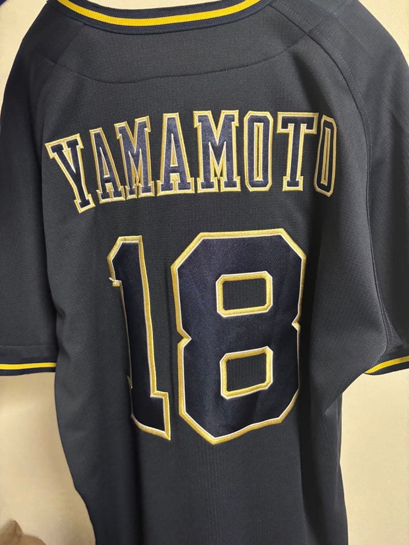 山本由伸　#18 オリックス　ビジターユニフォーム