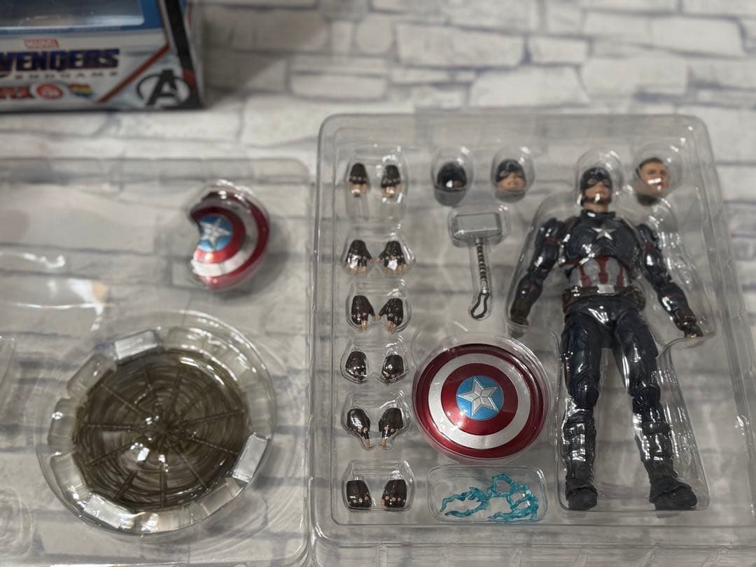 ヒ*ー様 MAFEX キャプテンアメリカ アベンジャーズ エンドゲーム