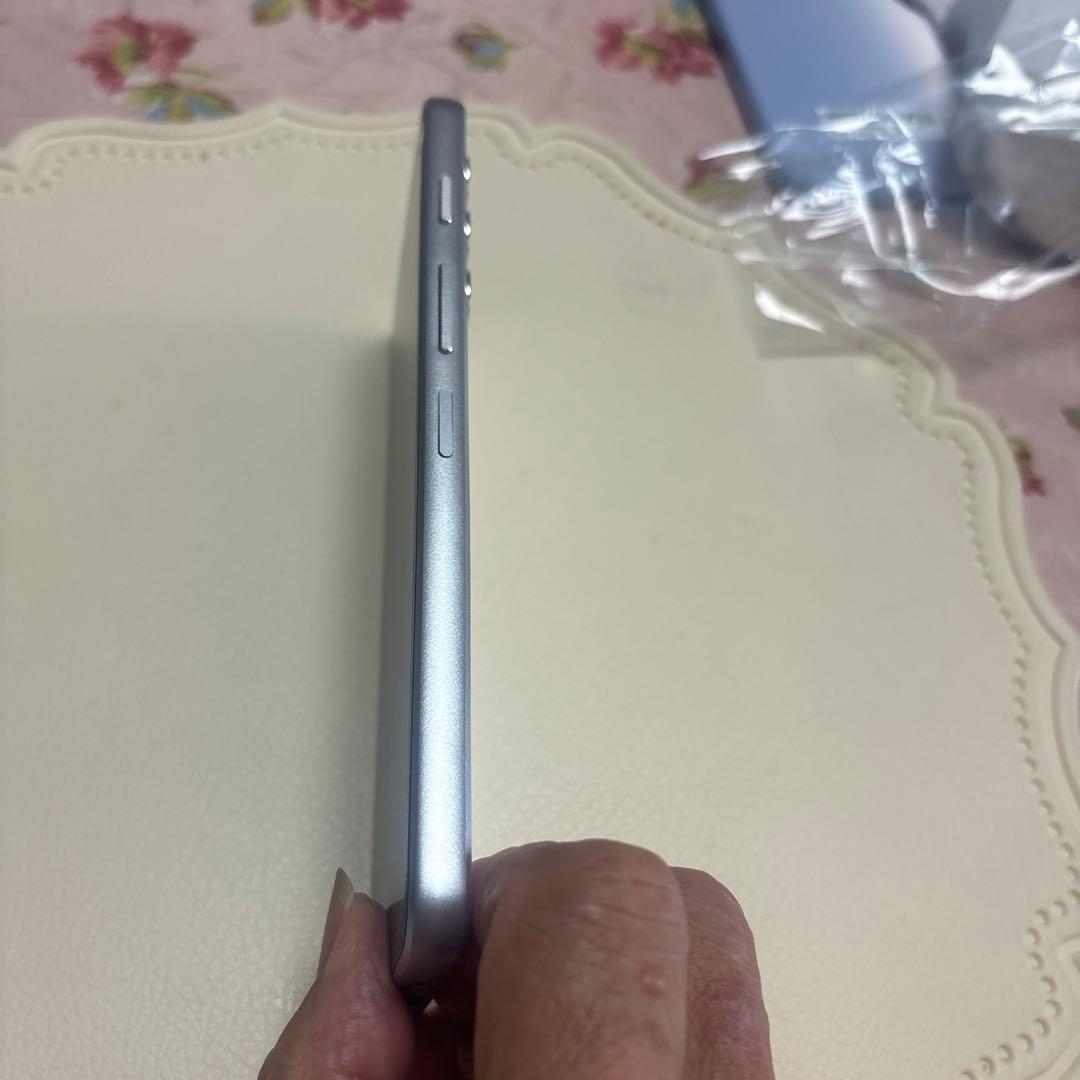 PE-LD ホワイト スマートフォン 本体