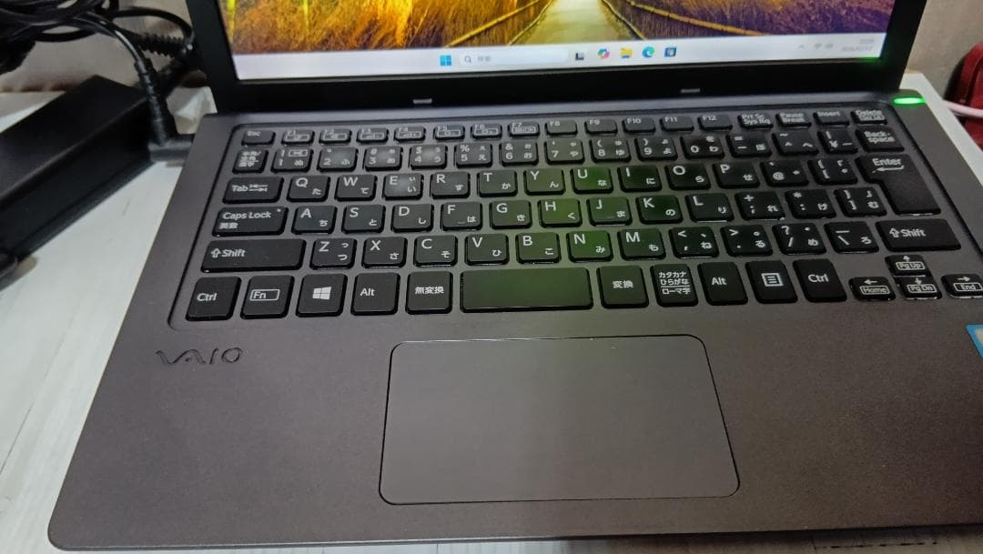 ⑫　グレーなVAIO VJS111D 6世代i5