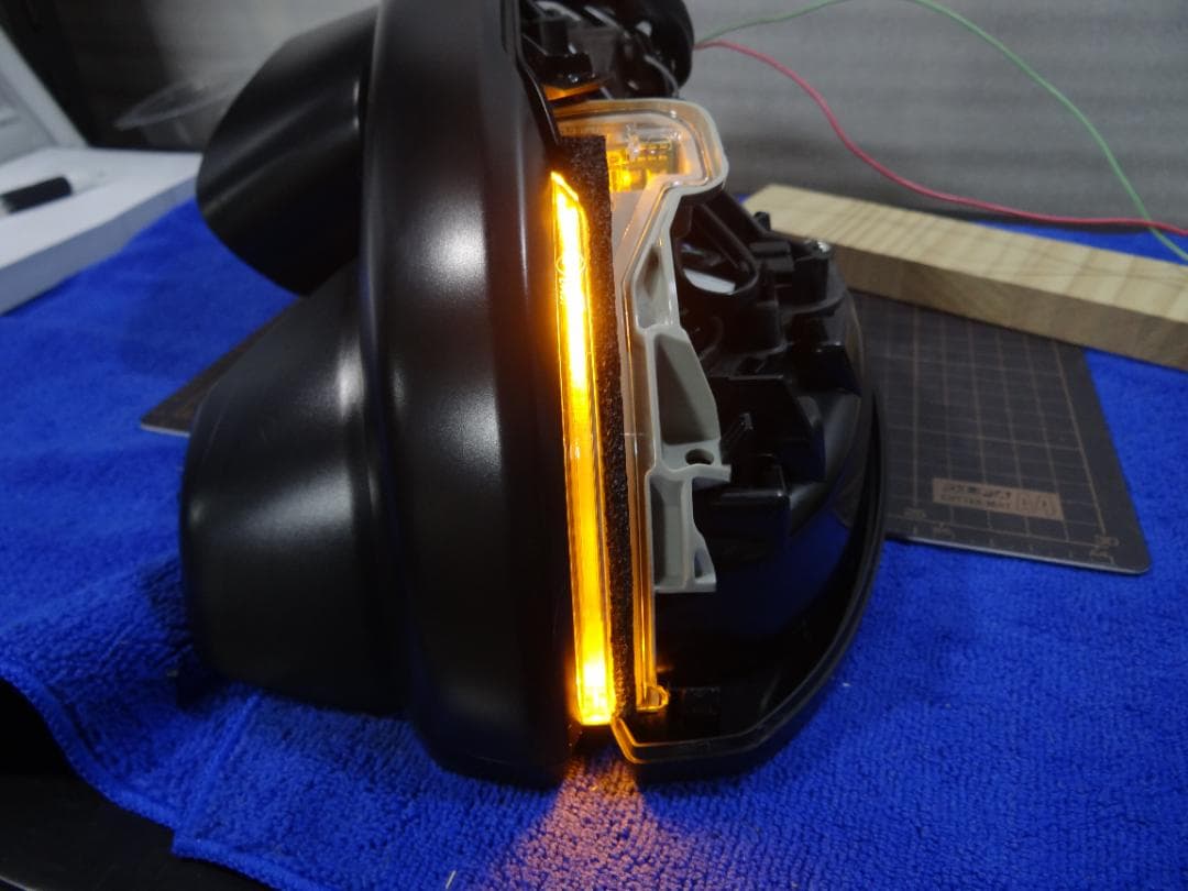 ホンダ　ヴェゼル　中古サイドミラー左