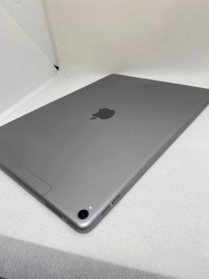 iPad Pro (12.9インチ)第2世代 64GB SIMフリー 27658