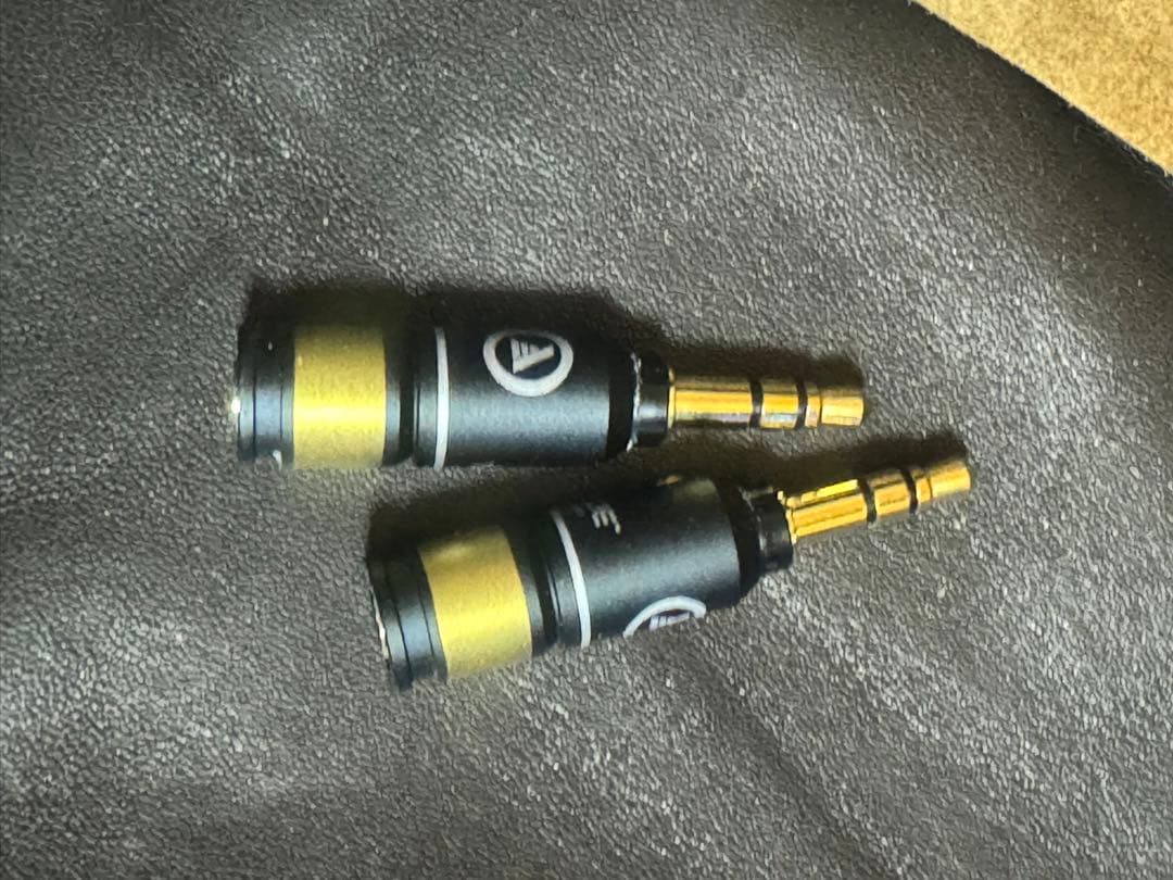 viablue ヴァアブルー 変換 アダプタ mmcx to 3.5 プラチナ