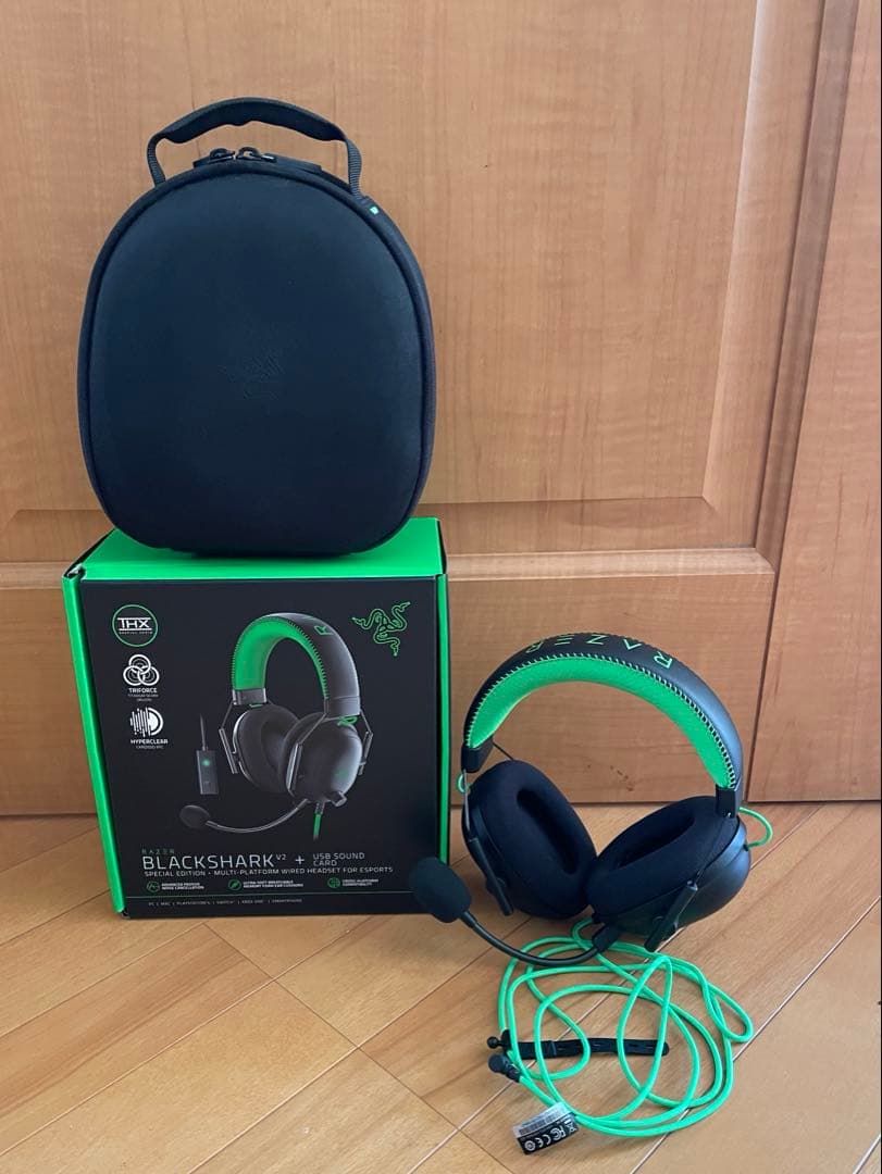 Razer BlackShark V2 + USBサウンドカード 美品ヘッドホン