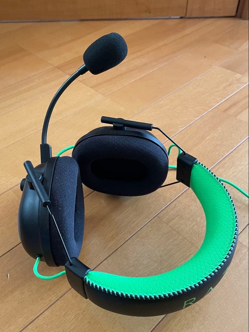 Razer BlackShark V2 + USBサウンドカード 美品ヘッドホン