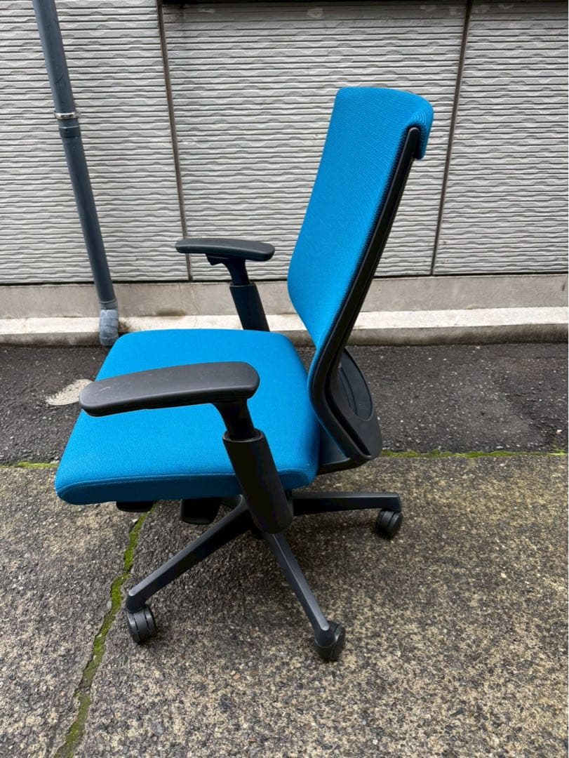 【美品】オカムラESCUDO(エスクード) 　オフィスチェア　事務イス