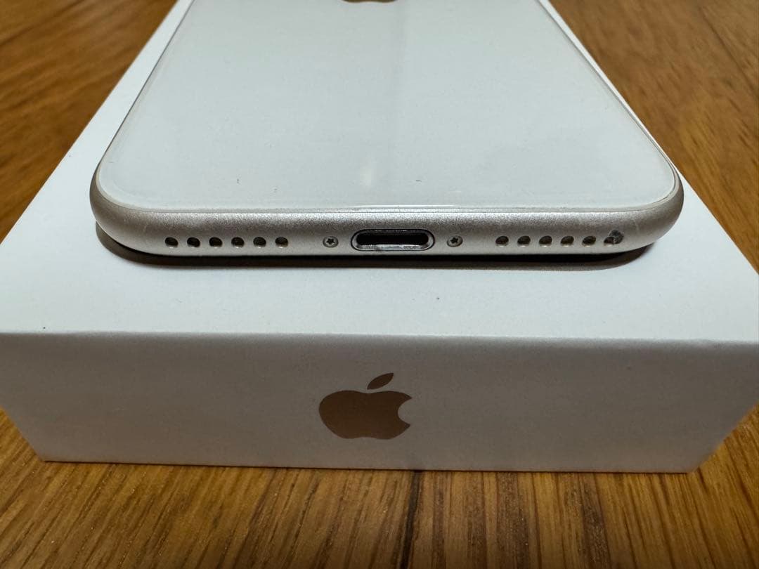 iPhone SE 第3世代 128GB スターライト