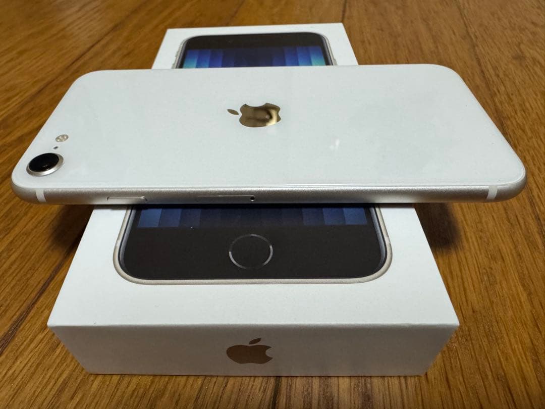 iPhone SE 第3世代 128GB スターライト