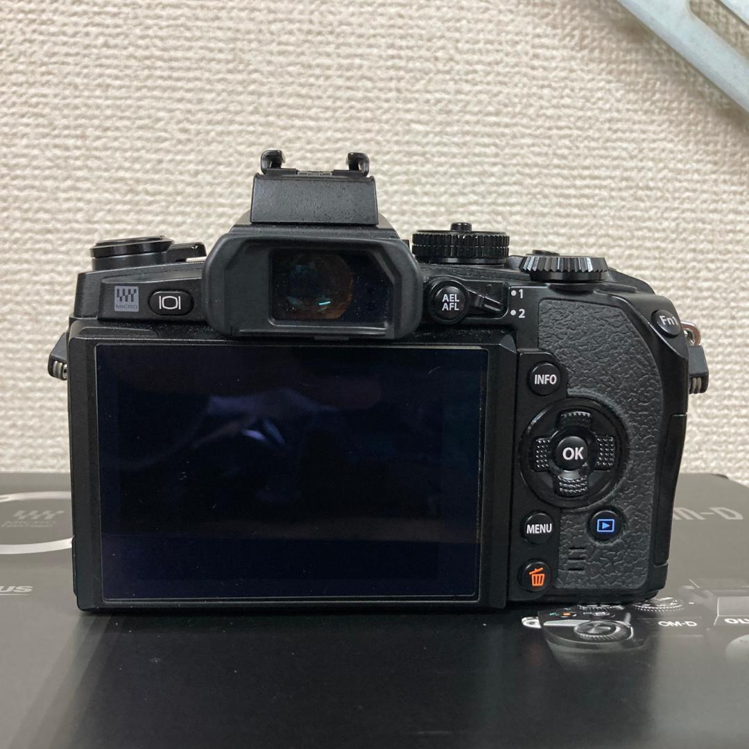 OLYMPUS OM-D E-M1 12-40mm F2.8 PRO 付属品多数