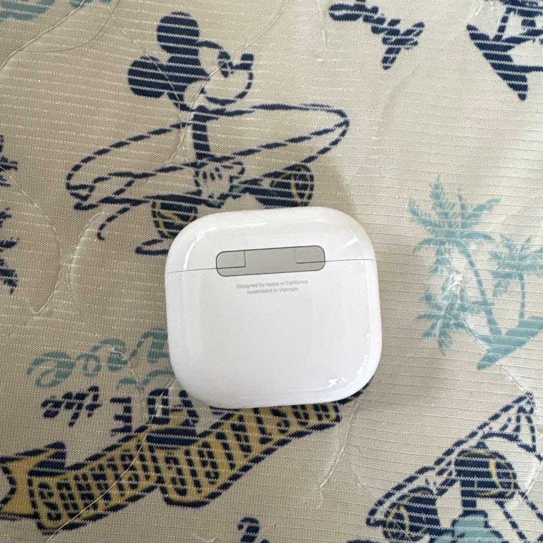 AirPods本体 ホワイト 充電ケース付き