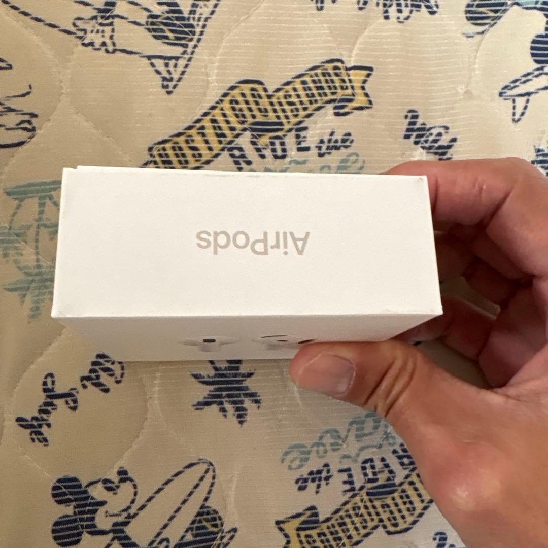 AirPods本体 ホワイト 充電ケース付き