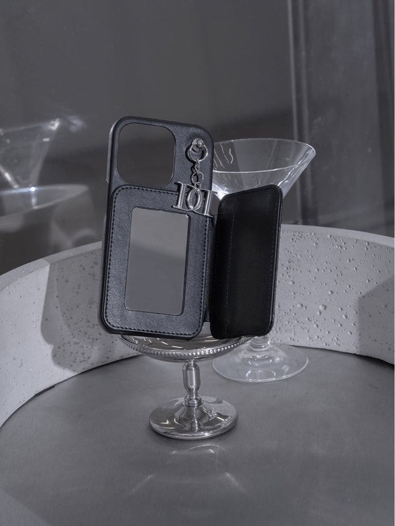 Darich ダーリッチ キルティングミラーDDチャーム iPhone13pro